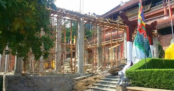 Vải thưa che mắt thánh, kiến trúc di tích thành "lẩu thập cẩm"