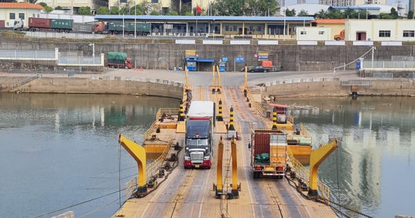 Bỏ xét nghiệm Covid-19 người và hàng hóa qua các cửa khẩu tại TP Móng Cái từ ngày 8/1 Bỏ xét nghiệm Covid-19 người và hàng hóa qua các cửa khẩu tại TP Móng Cái từ ngày 8/1