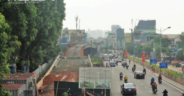 Dự án cầu vượt An Dương: Chậm tiến độ, các hạng mục vẫn ngổn ngang Dự án cầu vượt An Dương: Chậm tiến độ, các hạng mục vẫn ngổn ngang