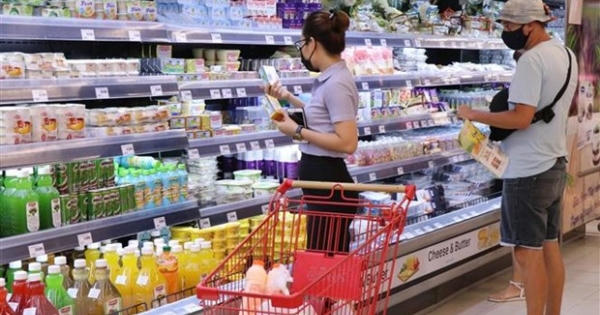 Năm 2023, tổng mức bán lẻ hàng hóa và doanh thu dịch vụ tiêu dùng tăng 9,6% Năm 2023, tổng mức bán lẻ hàng hóa và doanh thu dịch vụ tiêu dùng tăng 9,6%