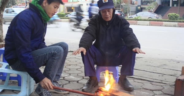 Hà Nội: Người dân "méo mặt" trong đợt "siêu rét"