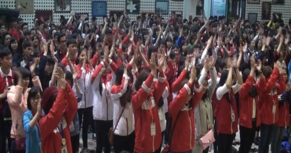 Ra quân Lễ hội Xuân hồng 2016: Tình nguyện viên hô vang lời quyết tâm