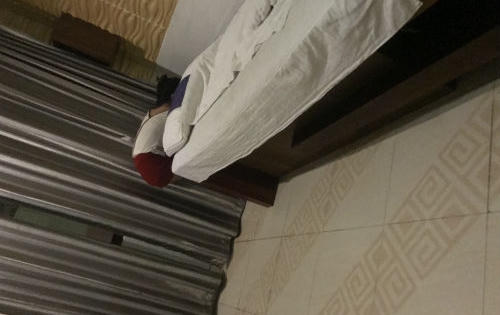 Những cuộc ngã giá chớp nhoáng bên trong 'lâu đài sung sướng'