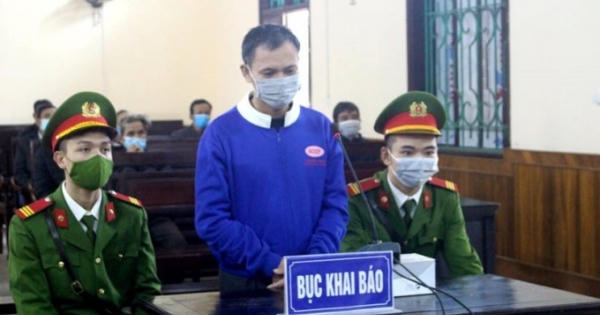 Xét xử đối tượng dùng dao tự vẫn bất thành sau khi xuống tay sát hại vợ