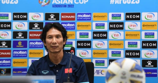 HLV Gong Oh Kyun: ‘Thẻ đỏ cho Văn Chuẩn là đúng’ HLV Gong Oh Kyun: ‘Thẻ đỏ cho Văn Chuẩn là đúng’