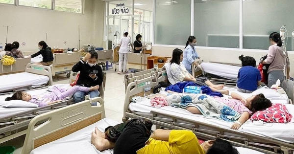 Khởi tố vụ án hàng loạt học sinh ngộ độc cánh gà chiên mắm ở Nha Trang