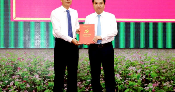 Hà Giang công bố Quyết định về công tác cán bộ