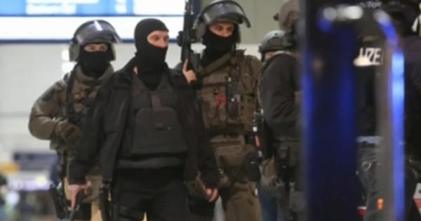 Thời sự 9h ngày 10/3/2017: Tấn công bằng rìu ở Đức