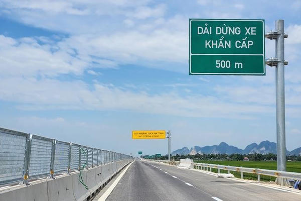 Những phương tiện nào được miễn phí sử dụng đường bộ cao tốc?