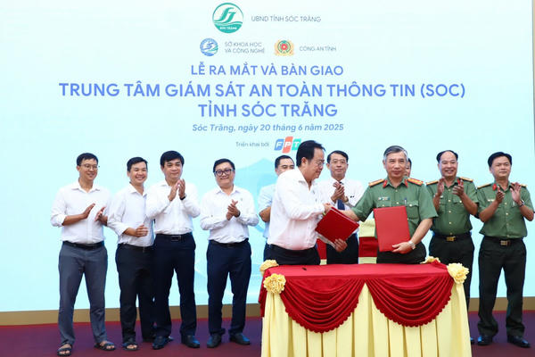 Ra mắt, bàn giao Trung tâm Giám sát an toàn thông tin tỉnh Sóc Trăng
