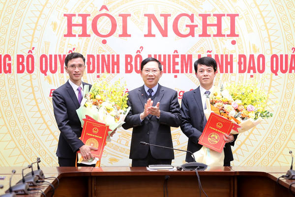 Tỉnh Bắc Giang công bố 2 Giám đốc Sở