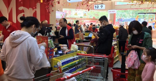 Hàng hóa phục vụ Tết dồi dào, nhiều chương trình khuyến mãi, bình ổn giá Hàng hóa phục vụ Tết dồi dào, nhiều chương trình khuyến mãi, bình ổn giá