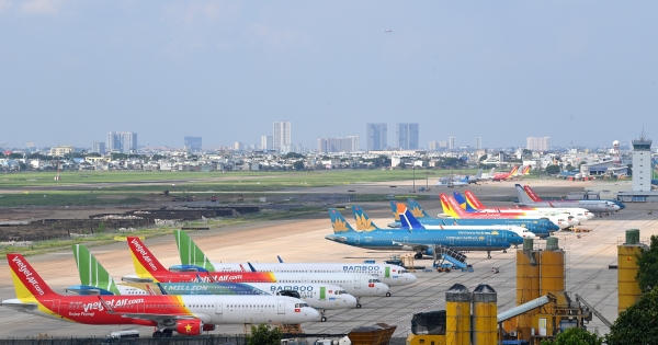 Có hay không việc tăng trần, áp sàn giá vé máy bay giữa lúc đại dịch?