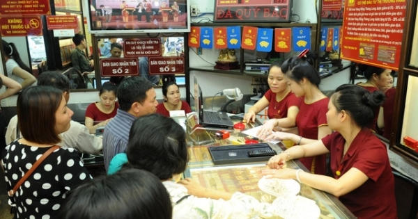 Giá vàng đảo chiều sau khi giảm tới 600.000 đồng/lượng