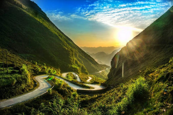 Ngành du lịch Việt đặt mục tiêu đạt hơn 1 nghìn tỷ doanh thu năm 2025 Ngành du lịch Việt đặt mục tiêu đạt hơn 1 nghìn tỷ doanh thu năm 2025
