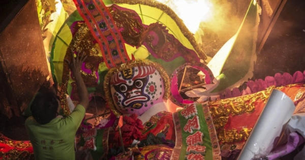 Những điều thú vị “tháng cô hồn” ở châu Á Những điều thú vị “tháng cô hồn” ở châu Á