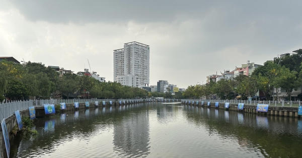 9 đội tham dự đua ghe ngo trên kênh Nhiêu Lộc