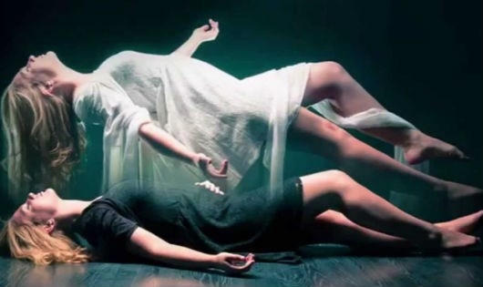 Áp vong, gọi hồn - những bí mật rùng rợn được hé lộ Áp vong, gọi hồn - những bí mật rùng rợn được hé lộ