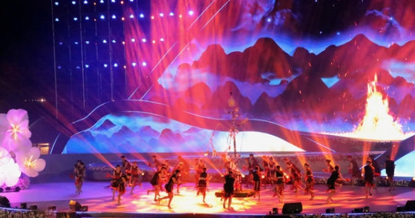 Festival hoa Đà Lạt lần thứ IX chính thức khai mạc