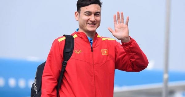 Thủ thành Đặng Văn Lâm chia sẻ cảm xúc sau kỳ Asian Cup lịch sử