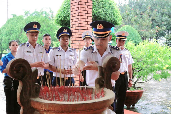 Tuổi trẻ Vùng Cảnh sát biển 4, Vùng 5 Hải quân với Hành trình "Tôi yêu Tổ quốc tôi"