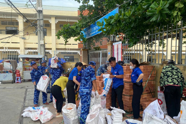 Hải đội 401 chung tay xóa nhà tạm, nhà dột nát cho 3 bà cháu có hoàn cảnh khó khăn