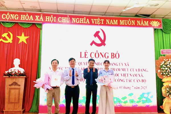 Đảng ủy xã An Viễn công bố quyết định tổ chức, cán bộ sau sáp nhập Đảng ủy xã An Viễn công bố quyết định tổ chức, cán bộ sau sáp nhập