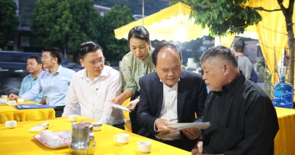 Thăm hỏi gia đình nạn nhân vụ TNGT đặc biệt nghiêm trọng tại Lạng Sơn Thăm hỏi gia đình nạn nhân vụ TNGT đặc biệt nghiêm trọng tại Lạng Sơn