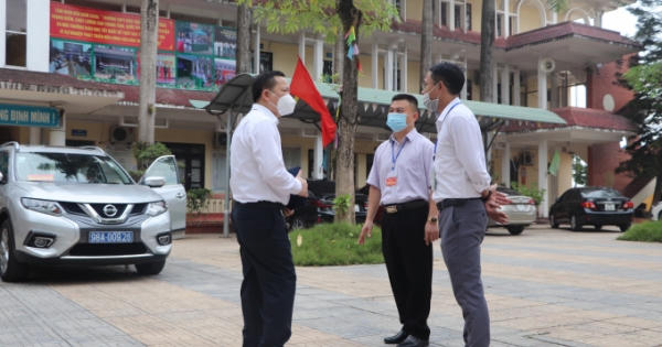 Bắc Giang: Dừng tổ chức thi tại Điểm thi Trường THPT Lạng Giang số 3 vì có thí sinh nghi mắc Covid-19