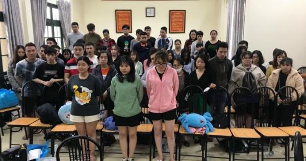 Đường dây “tín dụng đen” xuyên quốc gia, liên quan gần 300 đối tượng: Người vay có bị xử lý?