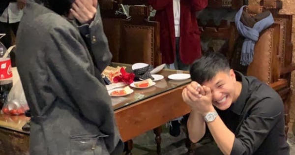 Những màn cầu hôn đáng nhớ của sao Việt Những màn cầu hôn đáng nhớ của sao Việt