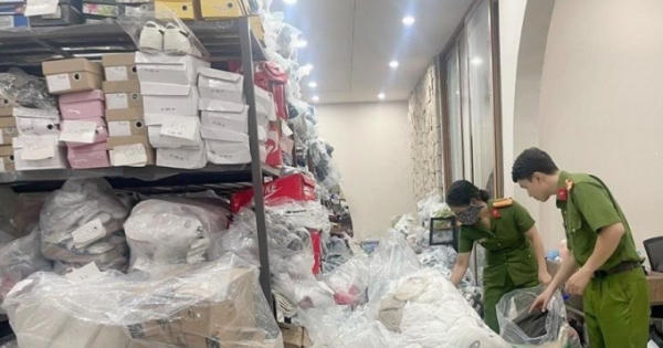 Đồng Nai: Thu giữ hơn 7.000 sản phẩm giả mạo các thương hiệu nổi tiếng Đồng Nai: Thu giữ hơn 7.000 sản phẩm giả mạo các thương hiệu nổi tiếng