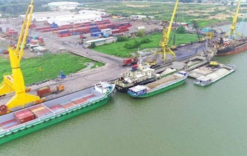 Cần giải quyết 'điểm nghẽn' logistics