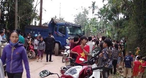 Xót xa, nam sinh lớp 4 bị xe tải cán tử vong khi trên đường đi học về