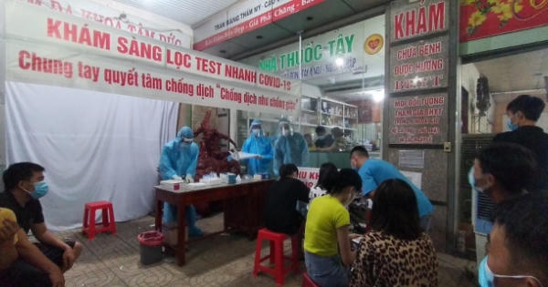 Người dân Bình Phước đổ xô làm xét nghiệm SARS- CoV-2
