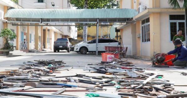 Bình Dương: Tiêu huỷ hơn 700 vũ khí thô sơ