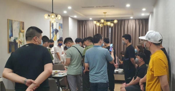 Phát hiện 46 người Trung Quốc nhập cảnh trái phép, thuê chung cư ở Hà Nội Phát hiện 46 người Trung Quốc nhập cảnh trái phép, thuê chung cư ở Hà Nội