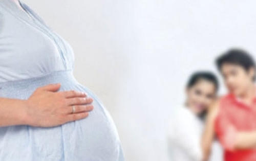 Khát con nhưng "vướng" quy định mang thai hộ
