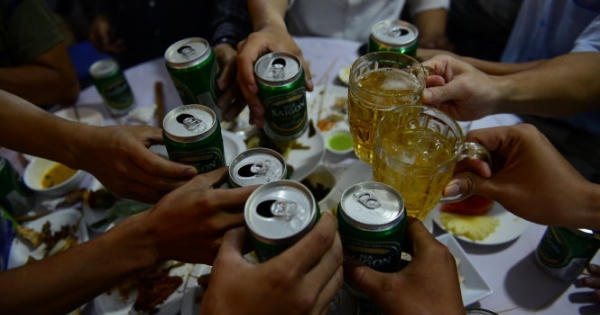 Ăn nhậu ngày Tết: Đừng để dạ dày làm việc "quá tải" Ăn nhậu ngày Tết: Đừng để dạ dày làm việc "quá tải"