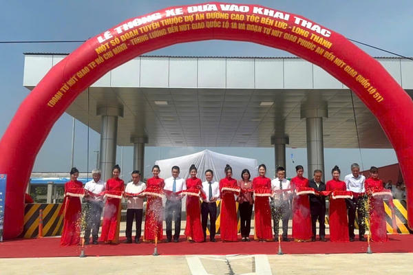 Thông xe hai đoạn tuyến thuộc cao tốc Bến Lức - Long Thành