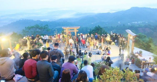 Hình ảnh xấu xí của bạn trẻ ở ngôi chùa Sơn Tùng từng quay MV