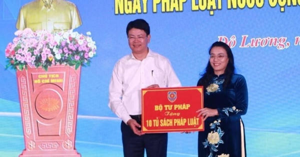 Nhiều hoạt động thiết thực, hiệu quả hưởng ứng Ngày Pháp luật Việt Nam