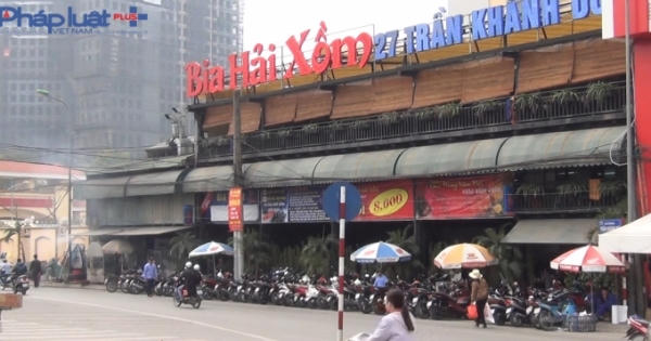 Hà Nội: Ngang nhiên lấn chiếm lòng đường, vỉa hè giữa ban ngày