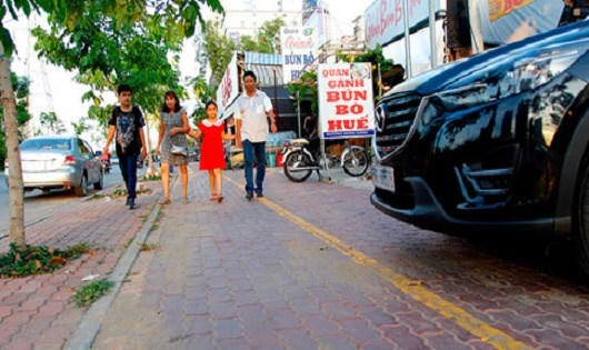 Biến hàng rong nhếch nhác thành “thương hiệu văn hóa ẩm thực” Sài Gòn