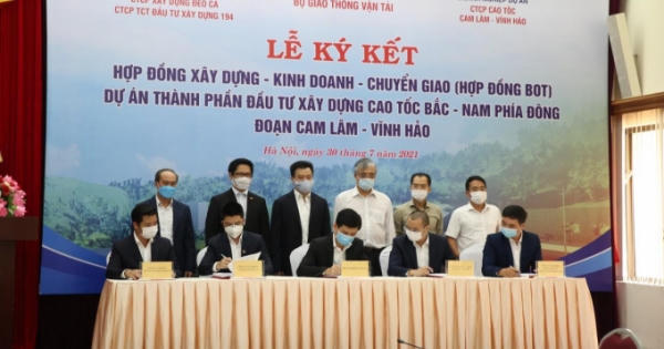 Ký hợp đồng xây dựng cao tốc Bắc - Nam phía Đông đoạn Cam Lâm – Vĩnh Hảo Ký hợp đồng xây dựng cao tốc Bắc - Nam phía Đông đoạn Cam Lâm – Vĩnh Hảo
