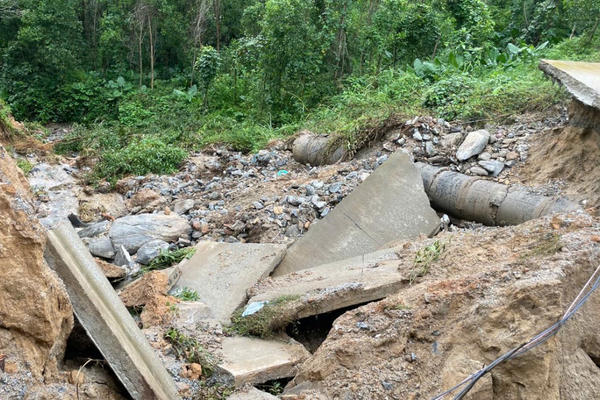 Đà Nẵng: Gần 7.000 dân xã Trà Đốc bị cô lập hoàn toàn