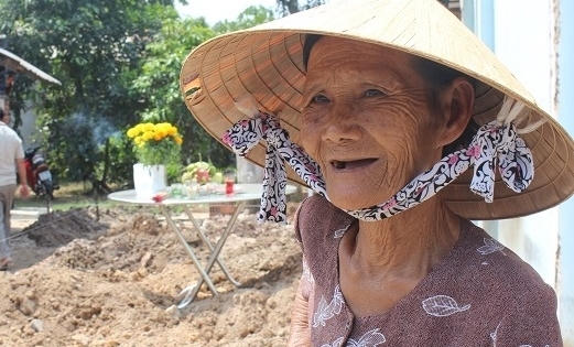 Ông Đinh La Thăng chỉ đạo xây nhà cho Mẹ Việt Nam anh hùng