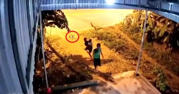 Công an vào cuộc vụ bố lao vào đấm đá con gái 3 tuổi rồi ném trên không trung