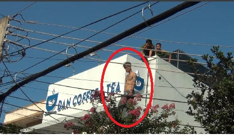 Tiền Giang: Huy động hàng chục cảnh sát để khống chế kẻ nghi bị "ngáo đá"