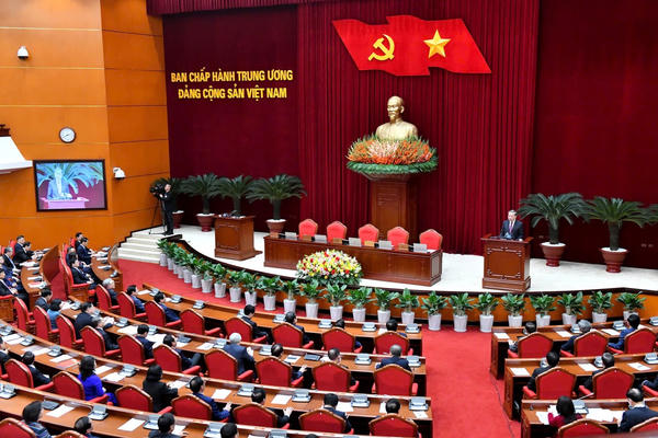 Bộ Chính trị yêu cầu nghiên cứu bỏ hành chính cấp huyện, sáp nhập một số tỉnh